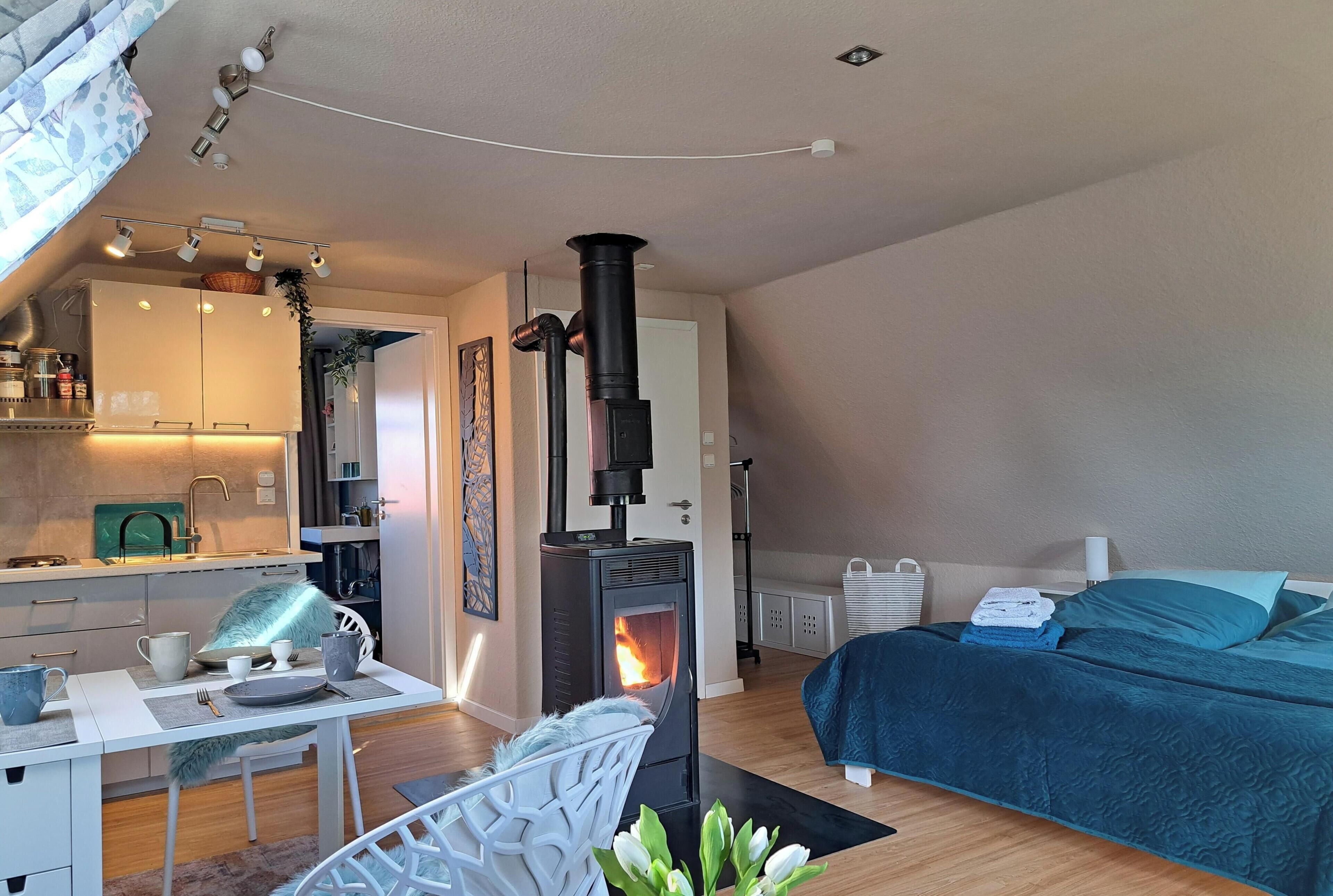 Iron/ironing board, free WiFi, bed sheets