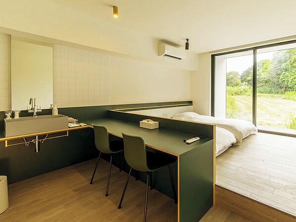 1 bedroom, desk, free WiFi, bed sheets - Twin room with bathroom 1F / Oshimagun Kagoshima (Oshimagun)