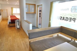 1 habitación, escritorio, wifi gratis y ropa de cama 