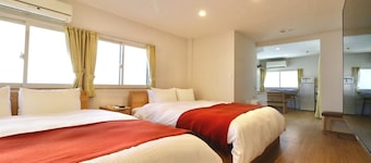 Guest house Pegasus Pets are allowed for a fee Free parking is available / Takayama Gifu