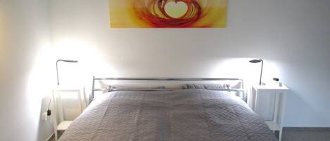 1 bedroom, iron/ironing board, free WiFi, bed sheets