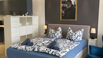 1 bedroom, free WiFi, bed sheets