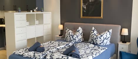 1 bedroom, free WiFi, bed sheets