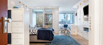 Apartment 'Kapitäns Kajüte Am Steinhuder Meer' with Sea View, Balcony and Wi-Fi