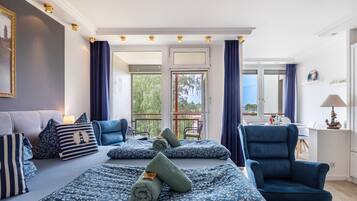 1 bedroom, free WiFi, bed sheets