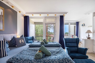Apartment 'Kapitäns Kajüte Am Steinhuder Meer' with Sea View, Balcony and Wi-Fi