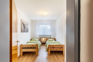3 Schlafzimmer, Bügeleisen/Bügelbrett, kostenloses WLAN, Bettwäsche