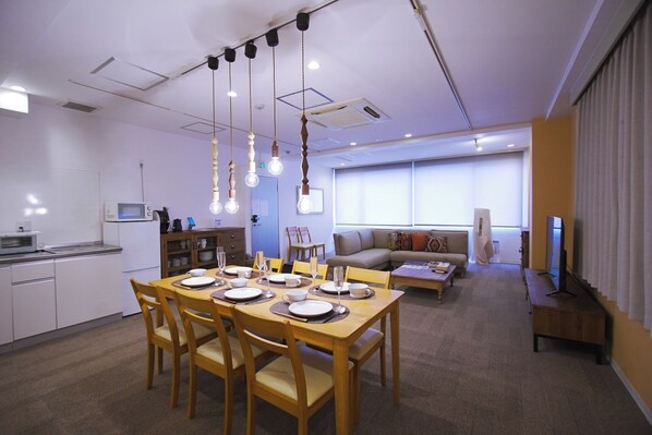 Interior - 401 Osakas largest private room 120 square met / Osaka Ōsaka (Osaka)