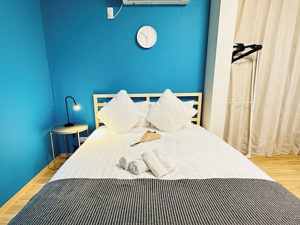 1 quarto, Wi-Fi de cortesia, roupa de cama