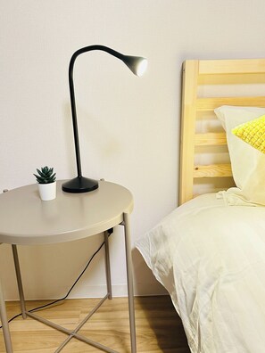 1 bedroom, bed sheets