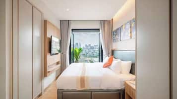 Superior Apartment, 2 Bedrooms, Kitchen, City View | 2 bedrooms, minibar, individually decorated, individually furnished