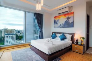 Superior Apartment, 3 Bedrooms, Kitchen, City View