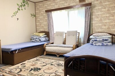 spacious room close to JR station Free WIFI parking lot