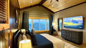 7 bedrooms, iron/ironing board, WiFi, bed sheets