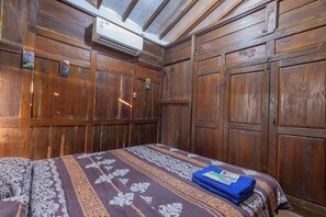 Bungalow familiar, 2 habitaciones, vista al mar, frente al mar | Decoración personalizada, muebles diferentes y escritorio 