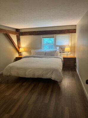 2 sovrum, strykjärn/strykbräda, wi-fi och sängkläder