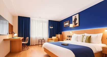 Park Hyatt Fashion Hotel (Kaili cross street people's hospital)