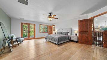 4 habitaciones, escritorio, tabla de planchar con plancha y wifi gratis