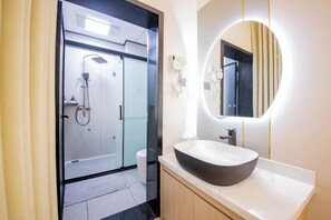 Ảnh chưa phân loại, 3 trong số 36 ảnh, nút
