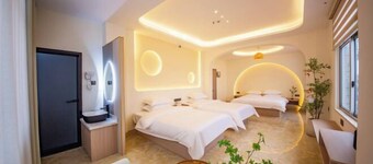 Weizhou Island Jingdu Hotel (Mazu Zumiao Branch)