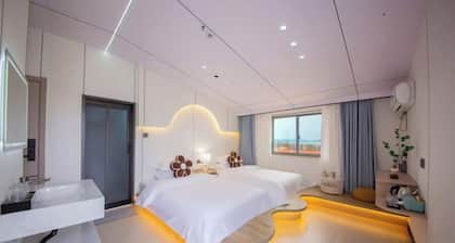 Weizhou Island Jingdu Hotel (Mazu Zumiao Branch)