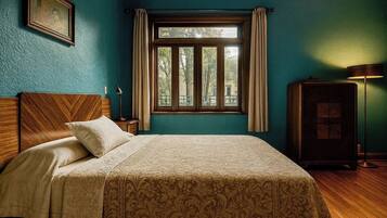 3 chambres, fer et planche à repasser, Wi-Fi, draps fournis