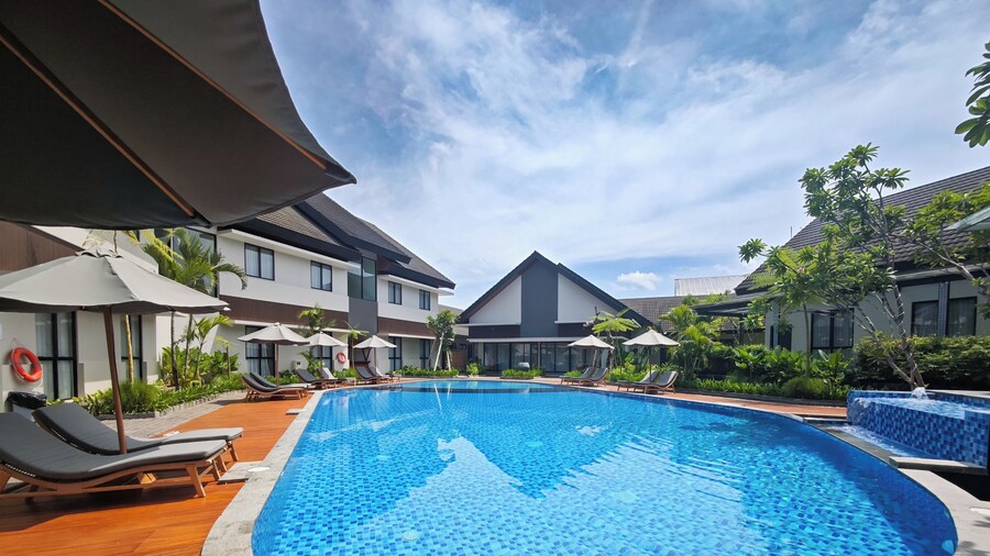 Azana Garden Hill Resort Blora