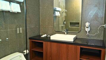 Shower, free toiletries, hair dryer, towels