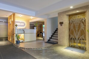 Reception - Bin Bin Hotel 14 - Near Vstar School D7 (Ho Chi Minh City)