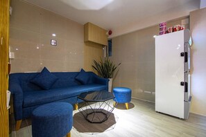 Reception - Bin Bin Hotel 14 - Near Vstar School D7 (Ho Chi Minh City)