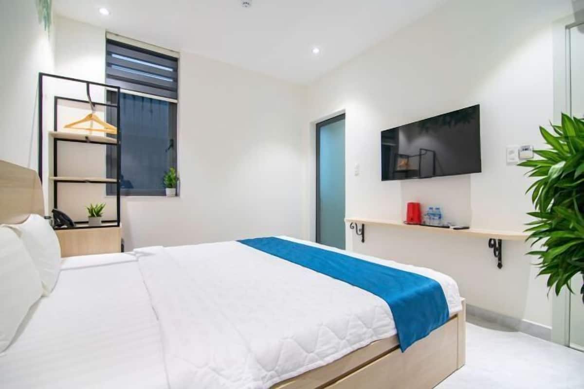 1 bedroom, desk, free WiFi