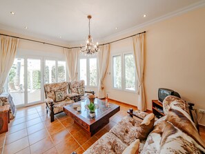 TV - Marques by Interhome (Dénia)