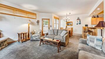 TV, fireplace, DVD player