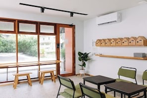 Lobby lounge - Chotana Bed (Chiang Mai)