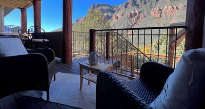 Stunning Views! Oak Creek Canyon's Zen Hideaway