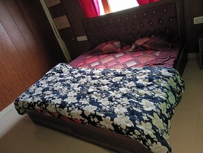 6 Schlafzimmer, WLAN, Bettwäsche