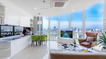 Deluxe Apartment, 2 Bedrooms, Kitchen, City View | City view