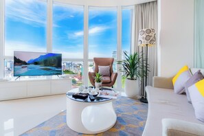 豪華公寓, 2 間臥室, 廚房, 城市景觀 | 浴室 | 名牌盥洗用品、吹風機、浴袍、拖鞋