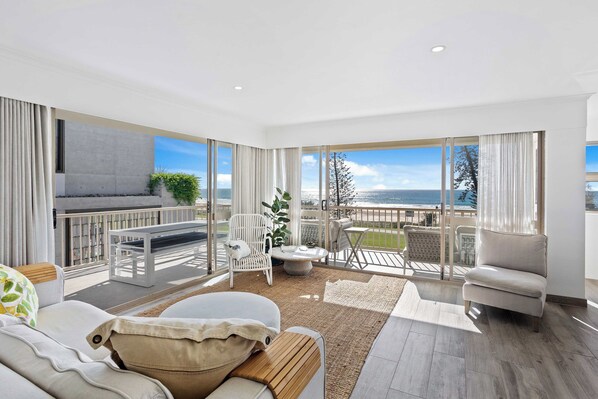 Televisión de pantalla plana