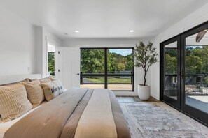 3 habitaciones, escritorio, cuna de viaje y wifi gratis