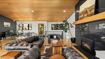 Smart-TV, Kamin, Computerbildschirme