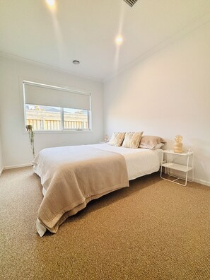 4 Schlafzimmer, Bügeleisen/Bügelbrett, WLAN, Bettwäsche