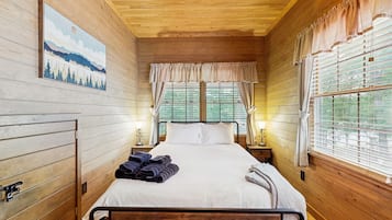 2 Schlafzimmer, Schreibtisch, Internetzugang, Bettwäsche