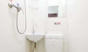 Bathroom - Jinchangtai Hotel (Qingdao)