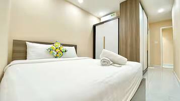 Superior-Apartment, 3 Schlafzimmer, Küche, Stadtblick | 2 Schlafzimmer, Schreibtisch, laptopgeeigneter Arbeitsplatz