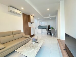 Appartement Supérieur, 2 chambres, cuisine, vue ville | Coin séjour