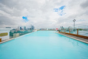 Piscina a l'aire lliure