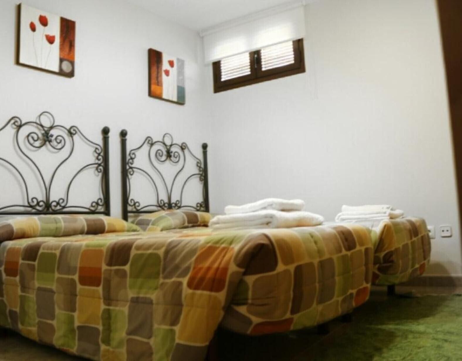 2 quartos, Wi-Fi de cortesia, roupa de cama