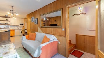 TV, peis og DVD-spiller