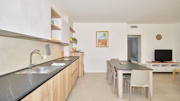 Fridge, oven, dishwasher, electric kettle